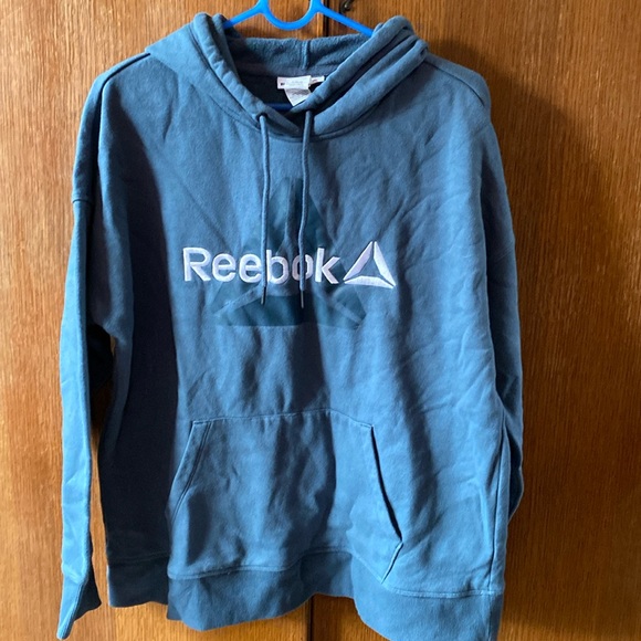 NWT Reebok Men’s Sweater Size Medium - Picture 1 of 4